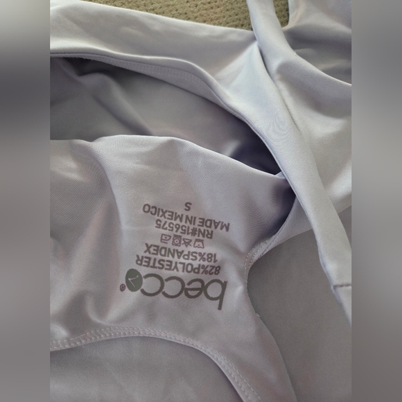 NEW Becco Midi cutout top purple size small (sports top/bra - no padding) - Picture 9 of 12